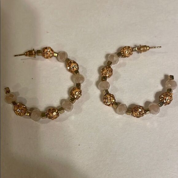 Gold and Black Jewelry Set - Picture 7 of 7